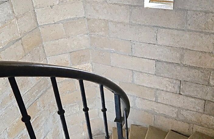 MOIRANS CENTRE-VILLE  T3 de 74m² -VENDU LOUÉ  BALCON ET CAVE — photo 2