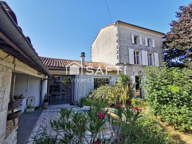 Maison en pleine campagne Charentaise — photo 1