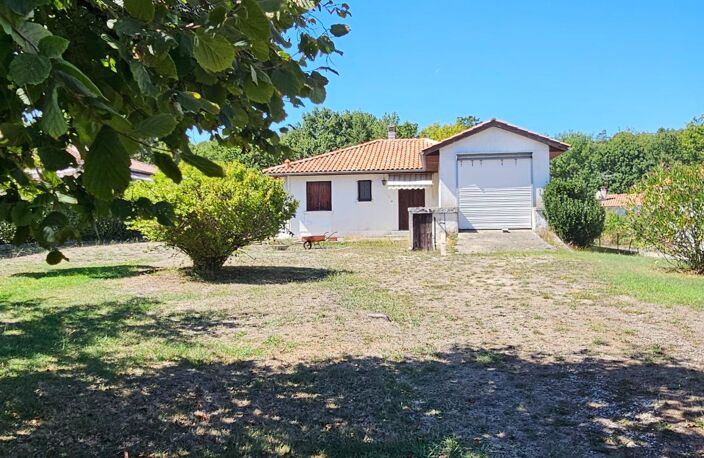 EN EXCLUSIVITE  : PLAIN PIED au coeur du bourg de Dignac — photo 2