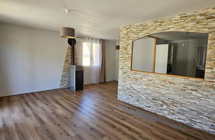 EN EXCLUSIVITE  : PLAIN PIED au coeur du bourg de Dignac — photo 5