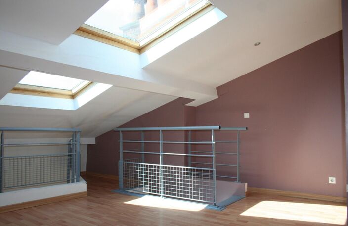Appartement de charme rénové avec mezzanine — photo 5