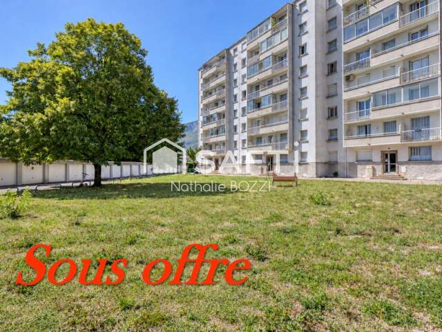 SAINT-ÉGRÈVE  FIANCEY | T3 traversant  Balcon  Vue montagnes — photo du bien