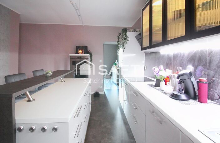 Appartement Duplex avec 3 chambres-mezzanine-caves-garage et jardin! — photo 5