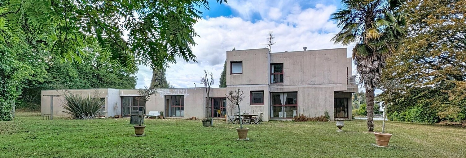 Maison 8 Pièces 252 m² à vendre à Scaër (29390)