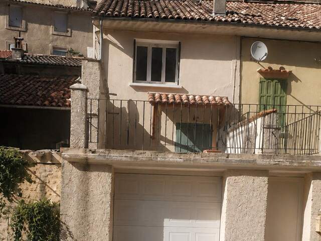 Le charme de l'ancien, le confort d'aujourd'hui au cœur du village. — photo du bien