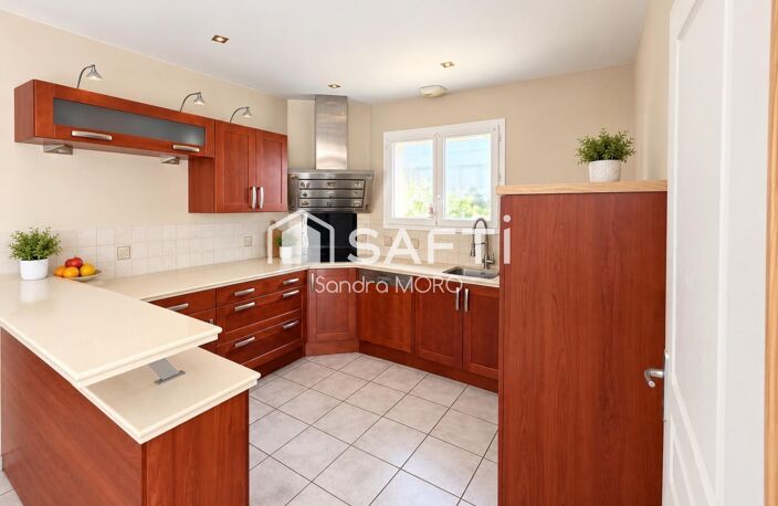 Maison de plain-pied  102 m²  3 chambres + bureau  Terrain de 857 m² — photo 2