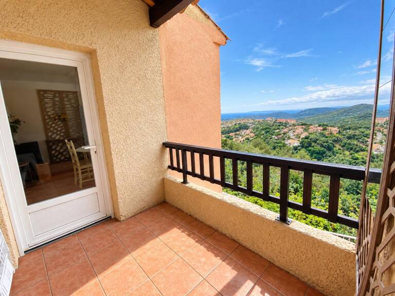 Appartement de 36 m² (carrez) avec un bel aperçu mer. — photo 1