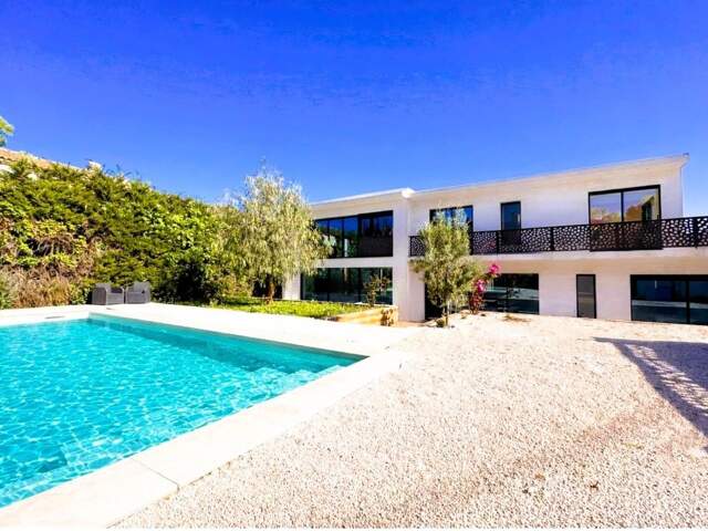 Saint Julien magnifique villa d'architecte 178 m² avec piscine et terrain de 978 m² — photo du bien