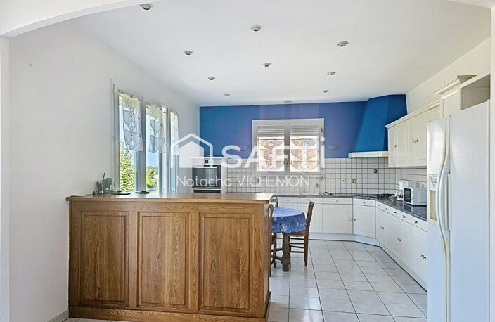 A deux pas de l'ocean, maison atypique de 217m²,5 grandes chambres, piscine et vue sur les marais: une maison aux multiples possibilités — photo 5