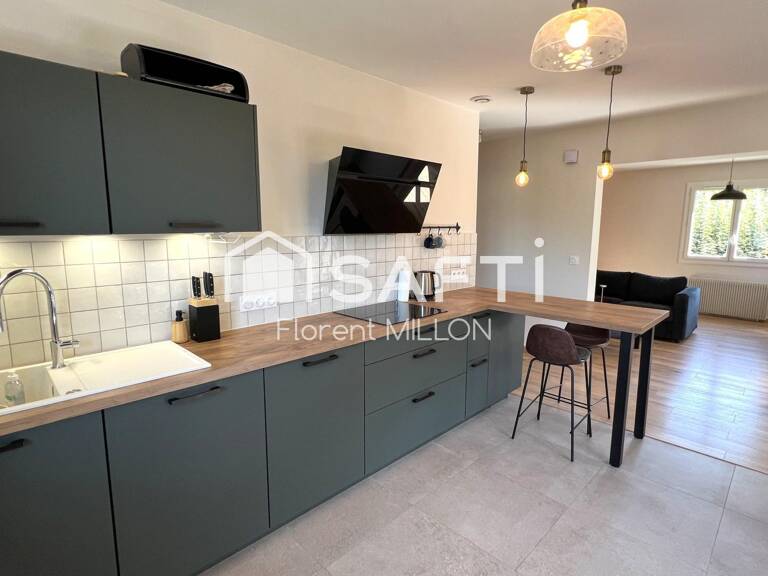 Coup de cœur, superbe maison rénovée à Vourey ! — photo 1