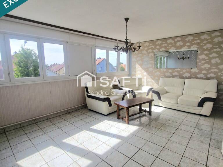 Maison avec 4 chambres, jardin et garage aux portes des frontières ! — photo 1