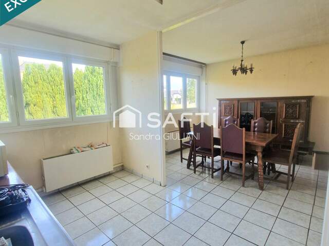 Maison avec 4 chambres, jardin et garage aux portes des frontières ! — photo du bien