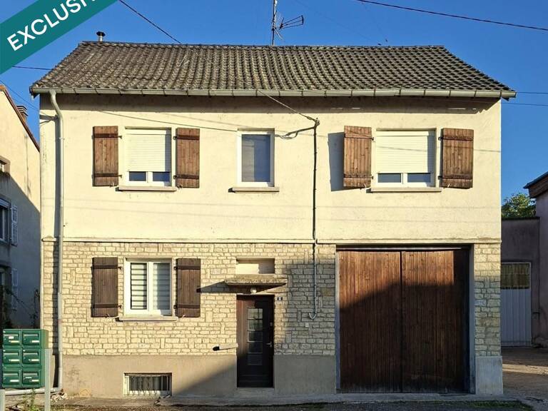 Une maison pleine de charme et de possibilités — photo 1