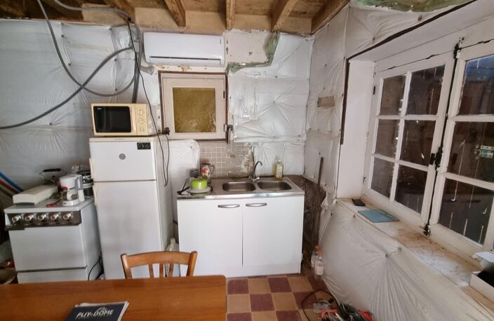 Maison 75 m² dans le centre bourg de Chateldon — photo 2
