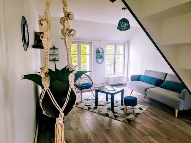 Appartement F3 duplex avec terrasse proche Centre Commercial 4 chemins et  Grand Marché Couvert — photo du bien
