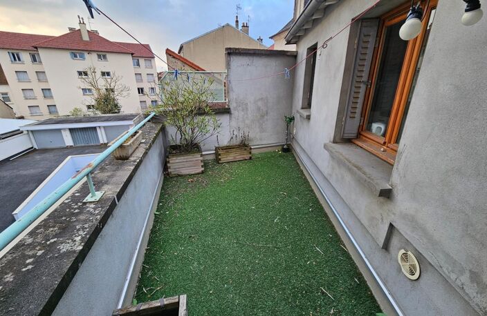 Appartement F3 duplex avec terrasse proche Centre Commercial 4 chemins et  Grand Marché Couvert — photo 4