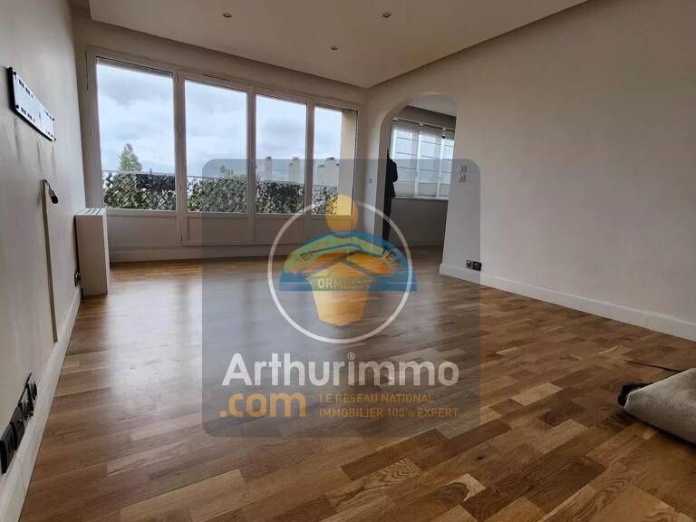 Appartement 4 pièces à Chennevieres-sur-marne (94430) — photo 1