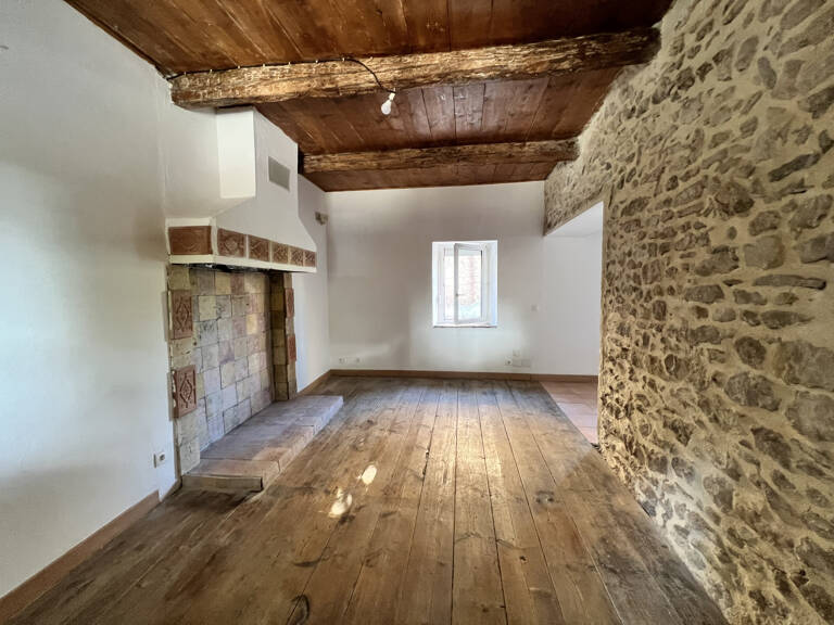 A LOUER - CRUZY - MAISON DE VILLAGE T4 100 m2 — photo 1