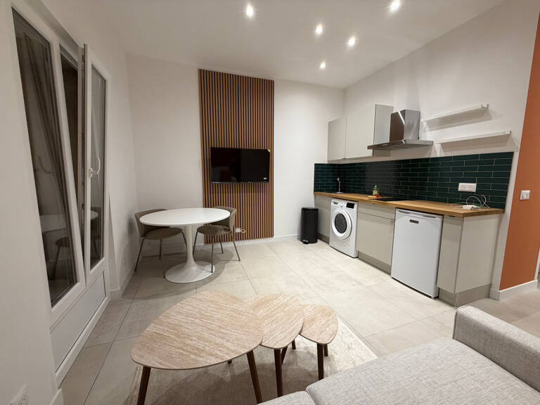 STUDIO Meublé - 22 m2 - Port de NICE — photo 1