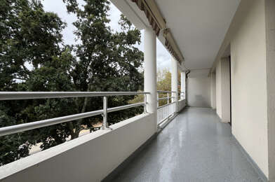 Appartement 4 pièces 1079 €
