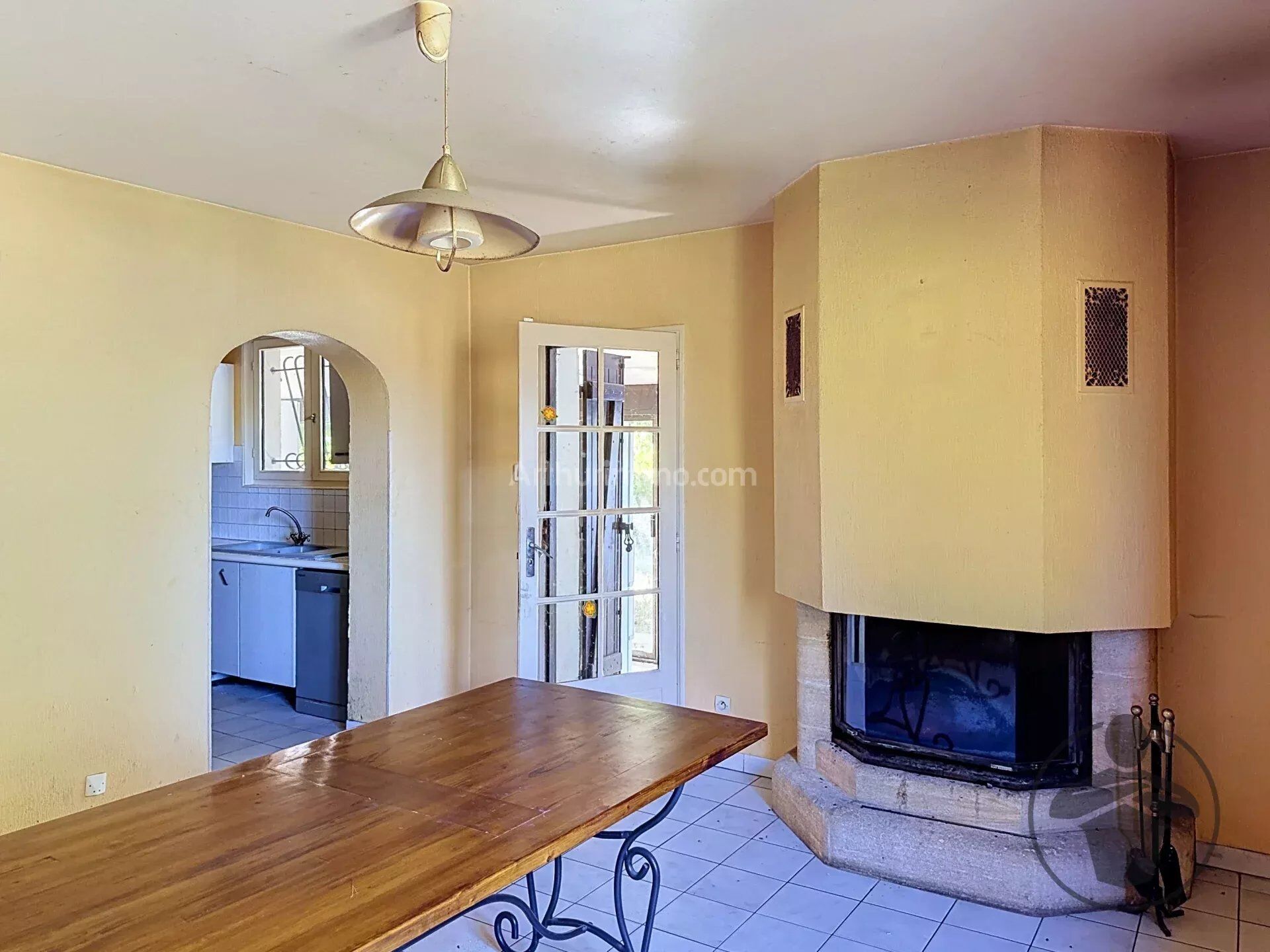 Acheter maison de 5 pièces 130 m² 180 000 € à Saint-Denis-de-Pile (33910) : une annonce Arthurimmo.com — 5