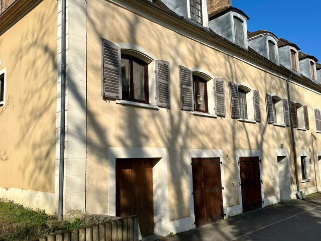 VILLABE - 91 - STUDIO 24 M2 - 5 MIN DU RER - IDEAL INVESTISS — photo du bien