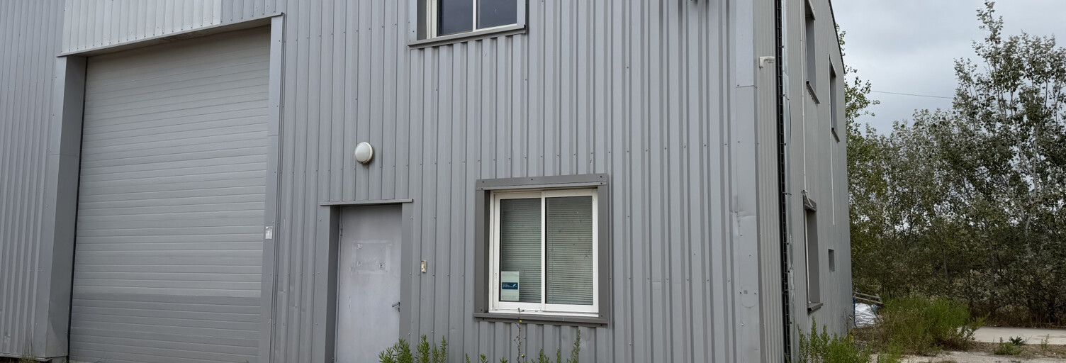 Commerce  295 m² à louer à Noves (13550)