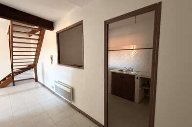 Appartement 3 pièces 700 €