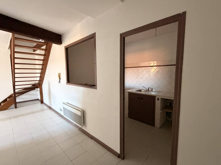 À LOUER   APPARTEMENT 88m2   CHÂTEAURENARD — photo 1