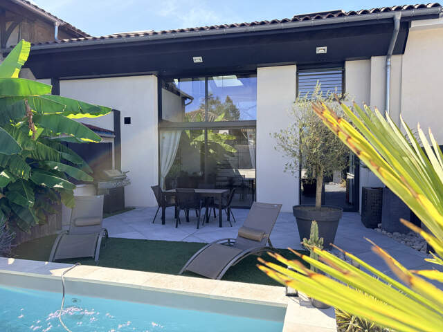 MAISON 4 PIÈCES 131M2  FAREINS — photo du bien