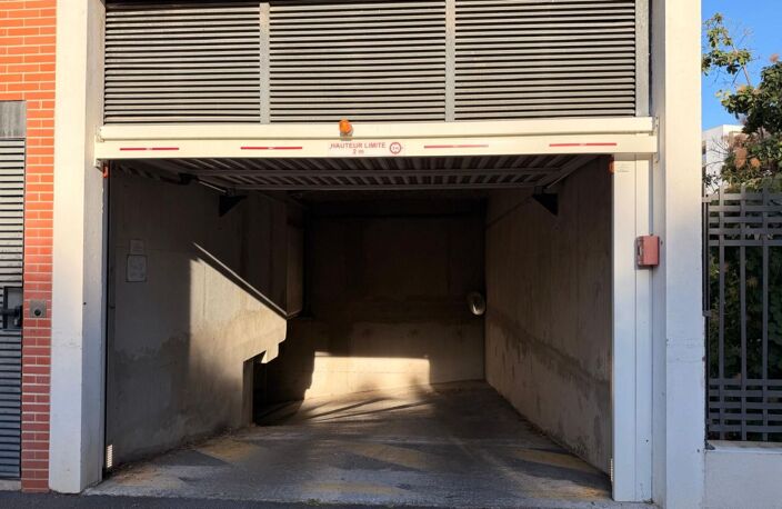Garage dans résidence sécurisée — photo 4