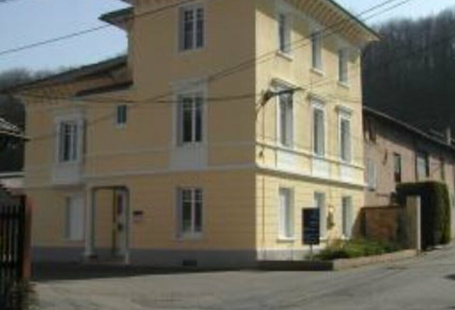 BUREAUX à LOUER — photo 1