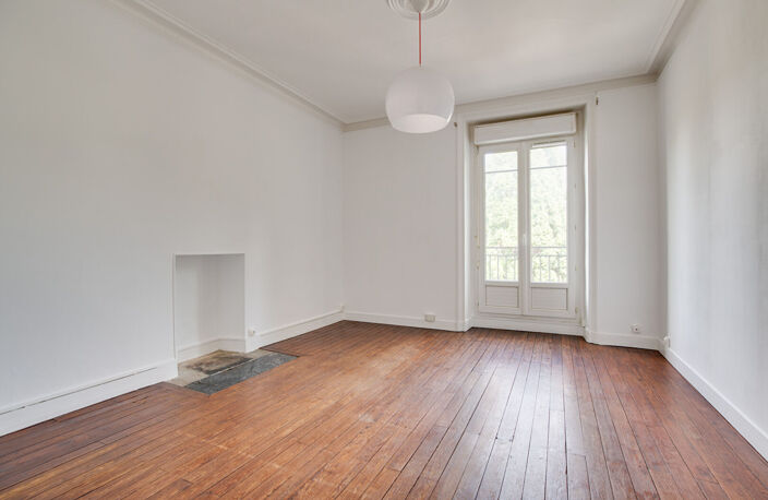 A VENDRE EN EXCLUSIVITE NANTES ROND-PONT-DE RENNES SPACIEUX TYPE 2 ENTIEREMENT RENOVE — photo 2