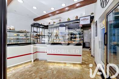 Commerce  330000 €
