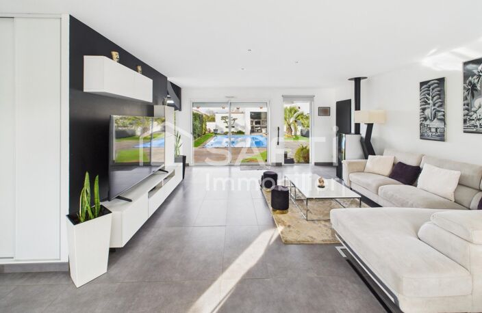 Maison contemporaine avec piscine, studio indépendant et garage — photo 2