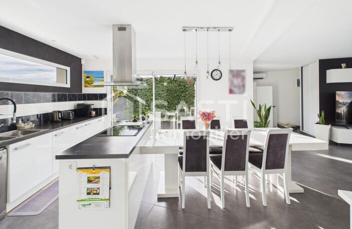 Maison contemporaine avec piscine, studio indépendant et garage — photo 3