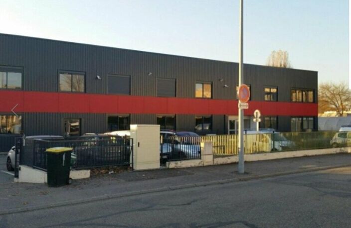 LOCAL D'ACTIVITE - ATELIER à LOUER — photo 3