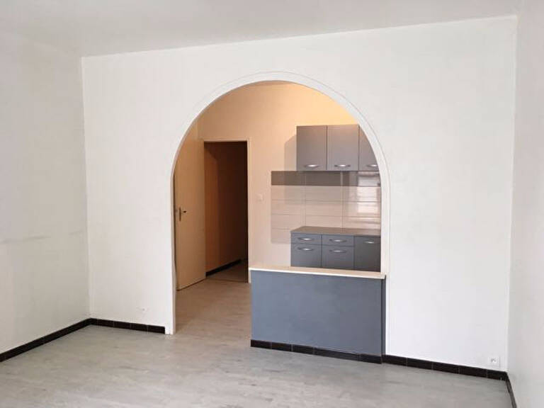 Castelmoron, maison de 57 m2 avec garage dans rue calme. Excellent état de présentation, lumineux. — photo 1