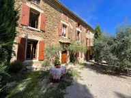 A vendre, à 2 pas du centre du village de Grillon, Maison de village avec jardin, piscine et garage! — photo 3