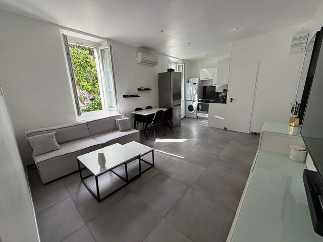 A VENDRE-  APPARTEMENT TYPE 2 ULTRA-CENTRE - CARRY-LE-ROUET — photo du bien