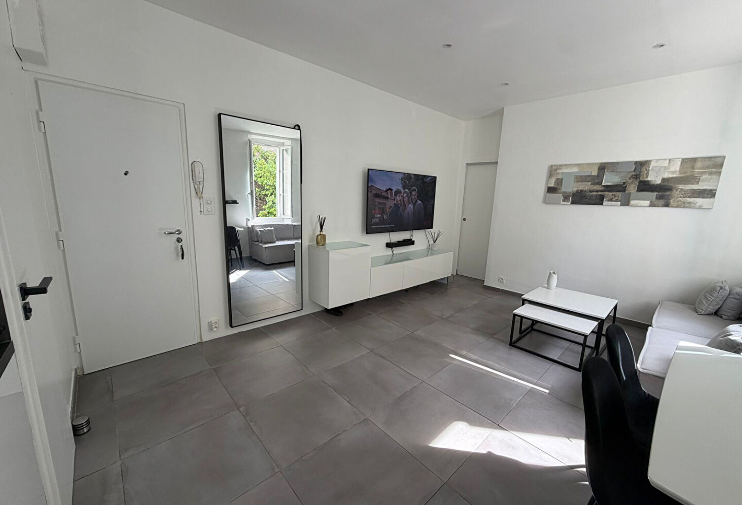 A VENDRE-  APPARTEMENT TYPE 2 ULTRA-CENTRE - CARRY-LE-ROUET — photo 1