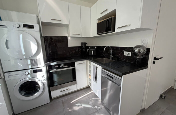 A VENDRE-  APPARTEMENT TYPE 2 ULTRA-CENTRE - CARRY-LE-ROUET — photo 4