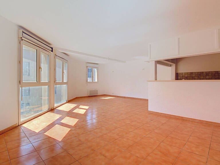 Appartement 4 pièces à vendre à Marignane - Dernier étage, calme et lumineux — photo 1