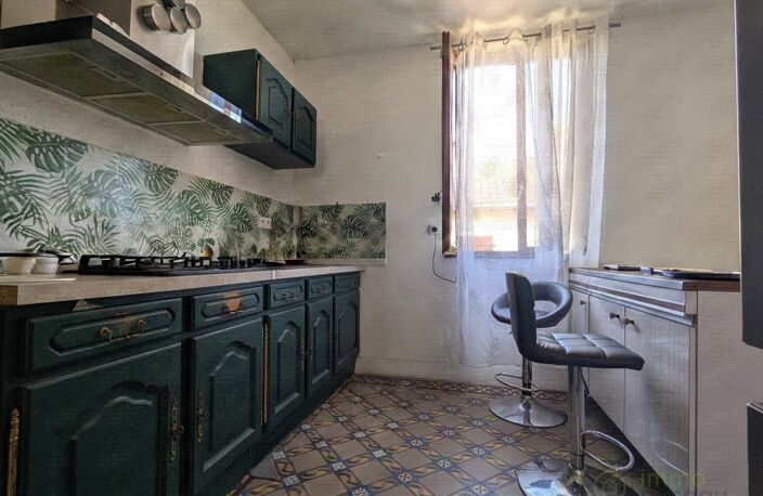 Maison et dépendances — photo 3