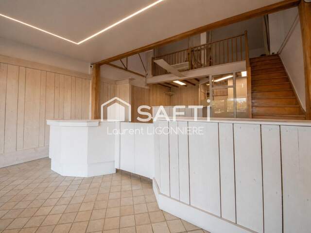 Boutique 56 m2 - Centre commercial Santeny — photo du bien