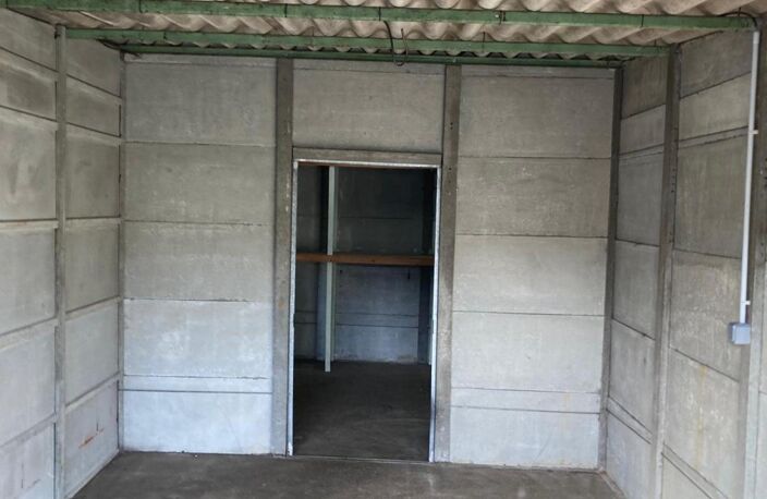 Garages et bureau — photo 2