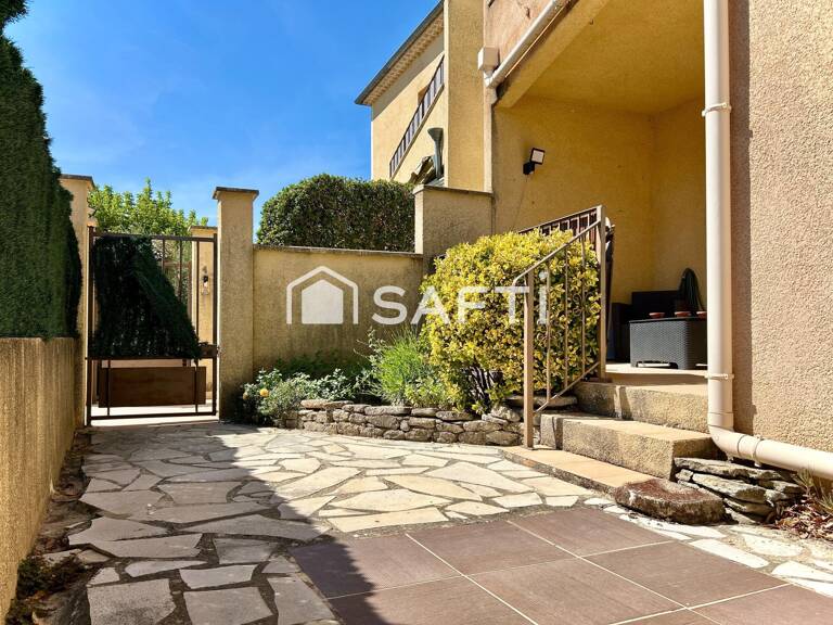 Appartement en rez-de-jardin — photo 1