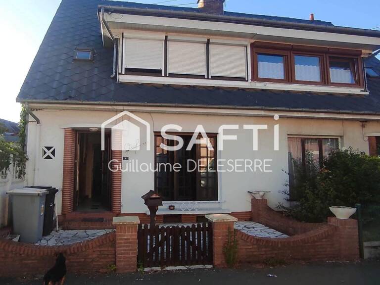 Maison de ville sur Frévent  environ 120m² , 4 chambres à l'étage toiture récente. Une belle opportunité au cœur de Frévent — photo 1