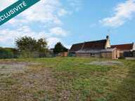 Maison en village avec toutes les commodités, 4 couchages possibles dont 1 au RDC, grand terrain constructible et divisible. Idéal pour un artisan. — photo 2