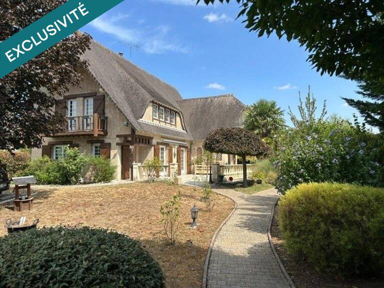 Magnifique maison familiale de caractère de 180M² avec piscine , idéalement située proche des écoles — photo 1
